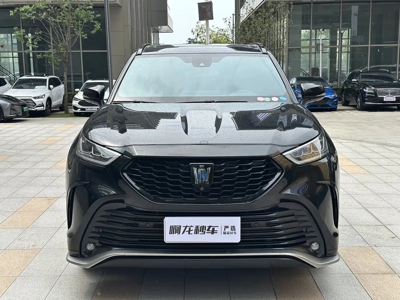 Toyota Crown Kluger 2022 2.5L HEV 4WD Premium Edition фото 2