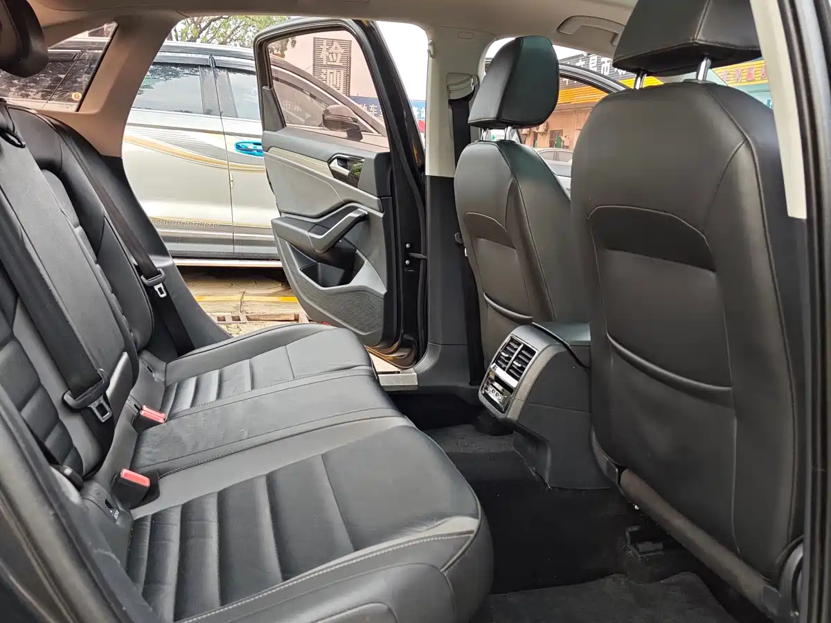 Volkswagen Sagitar 2021 280TSI DSG Comfort Smart Connect Edition фото 11