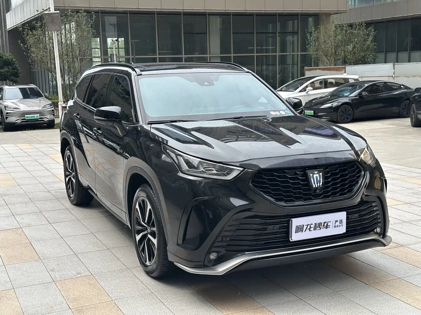 Toyota Crown Kluger 2022 2.5L HEV 4WD Premium Edition фото 3