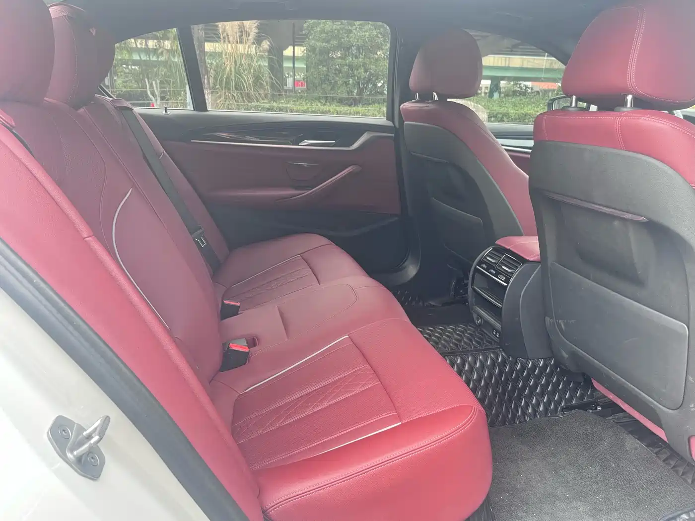 BMW 5 Series 2022 525Li M Sport Package фото 13