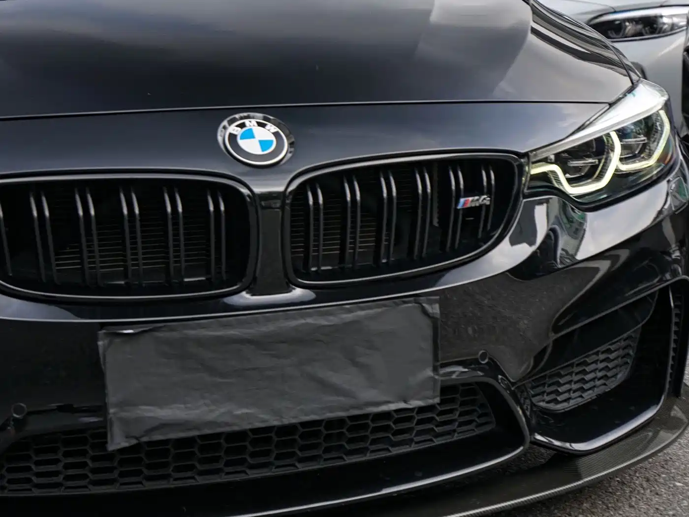 Photo 3 - BMW M4