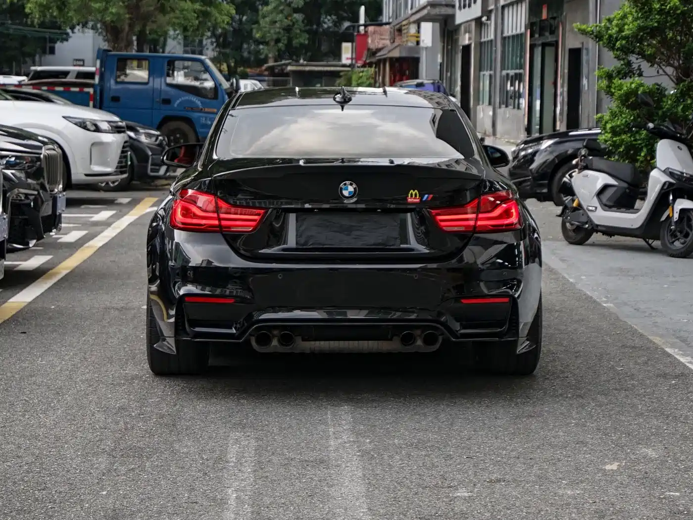 Photo 14 - BMW M4