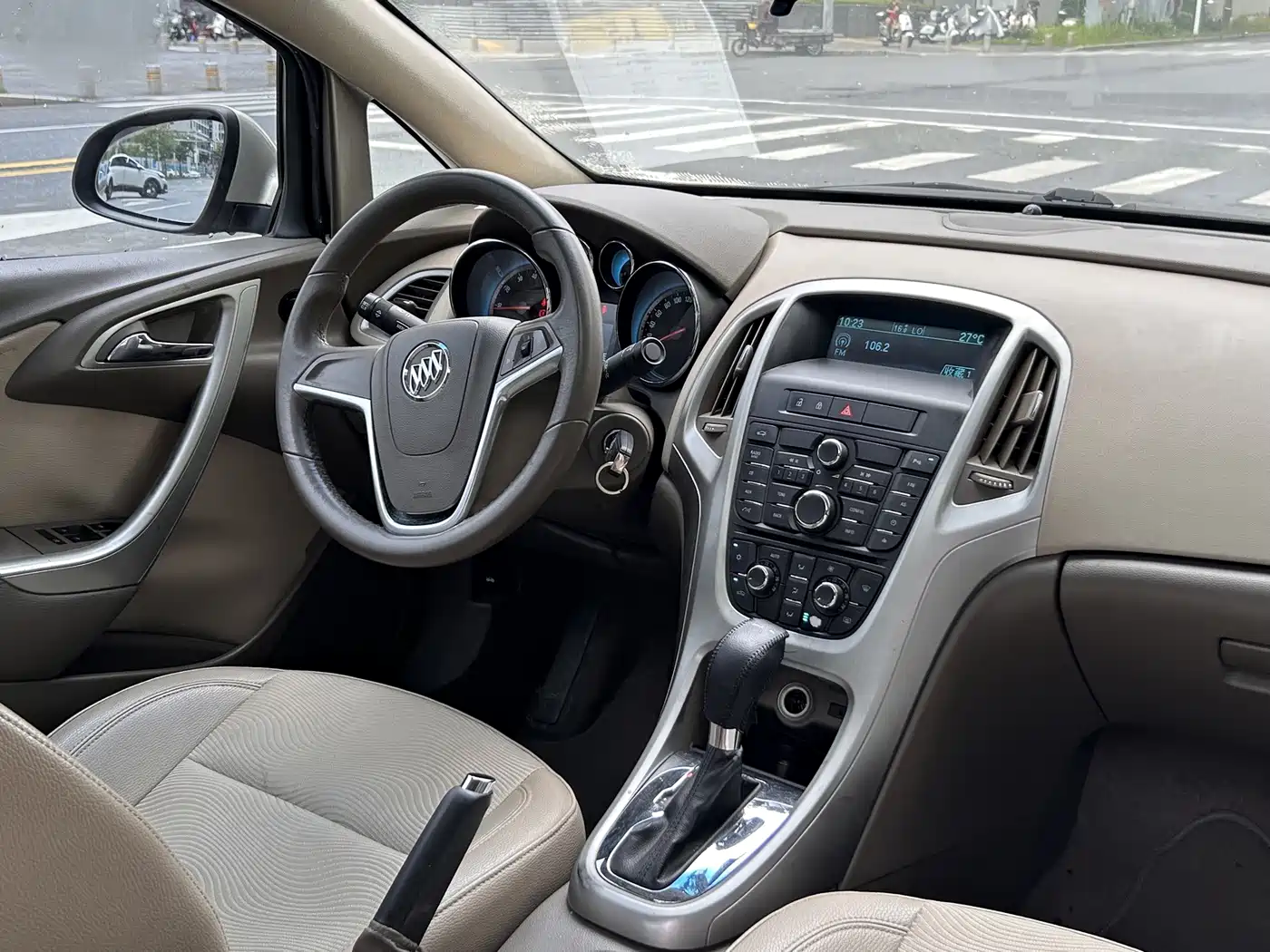 Buick Excelle 2011 2010 GT 1.6L Automatic Fashion Edition