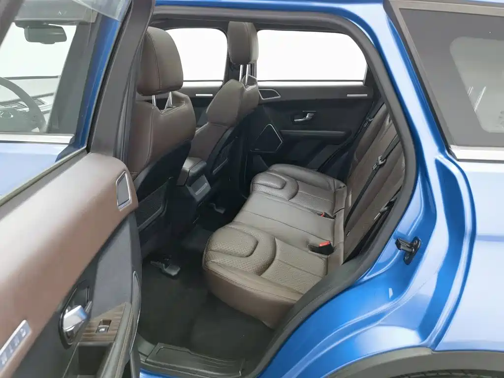 Landwind X7 2016 2015 2.0T Panoramic Flagship Edition