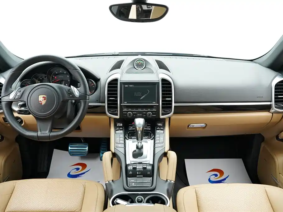 Porsche Cayenne 2014 Cayenne Platinum Edition 3.0T фото 4