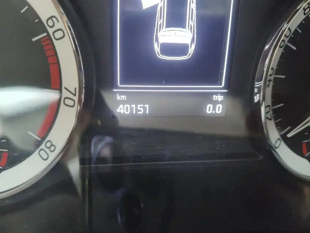 Škoda Karoq 2018 TSI280 Luxury Edition China V фото 5