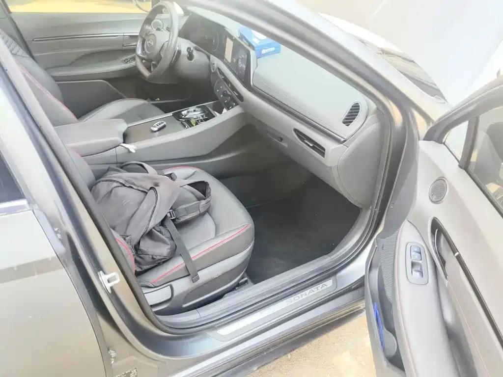 صورة 13 - Hyundai Sonata