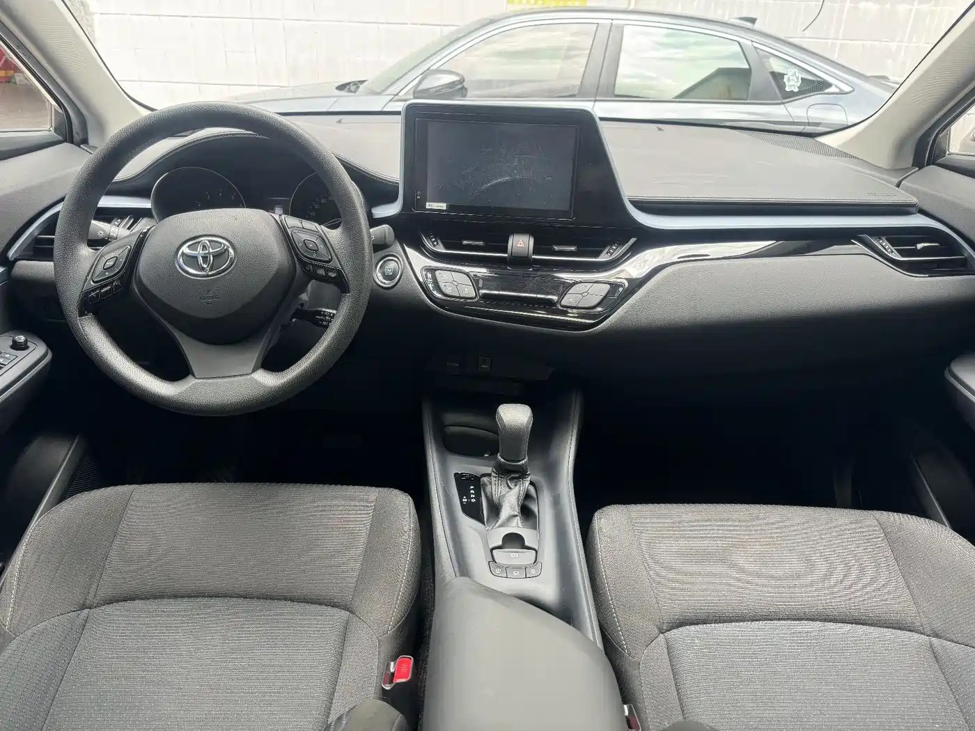 Toyota IZOA 2021 2.0L Yixiang Edition фото 13