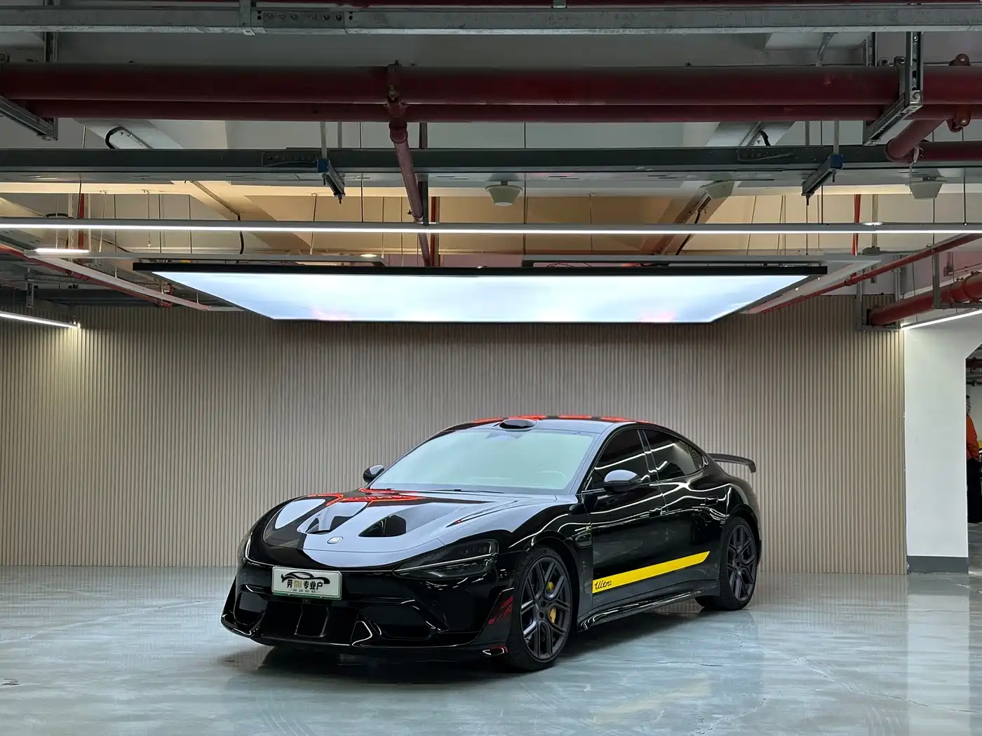 XIAOMI CAR XIAOMI SU7 ULTRA