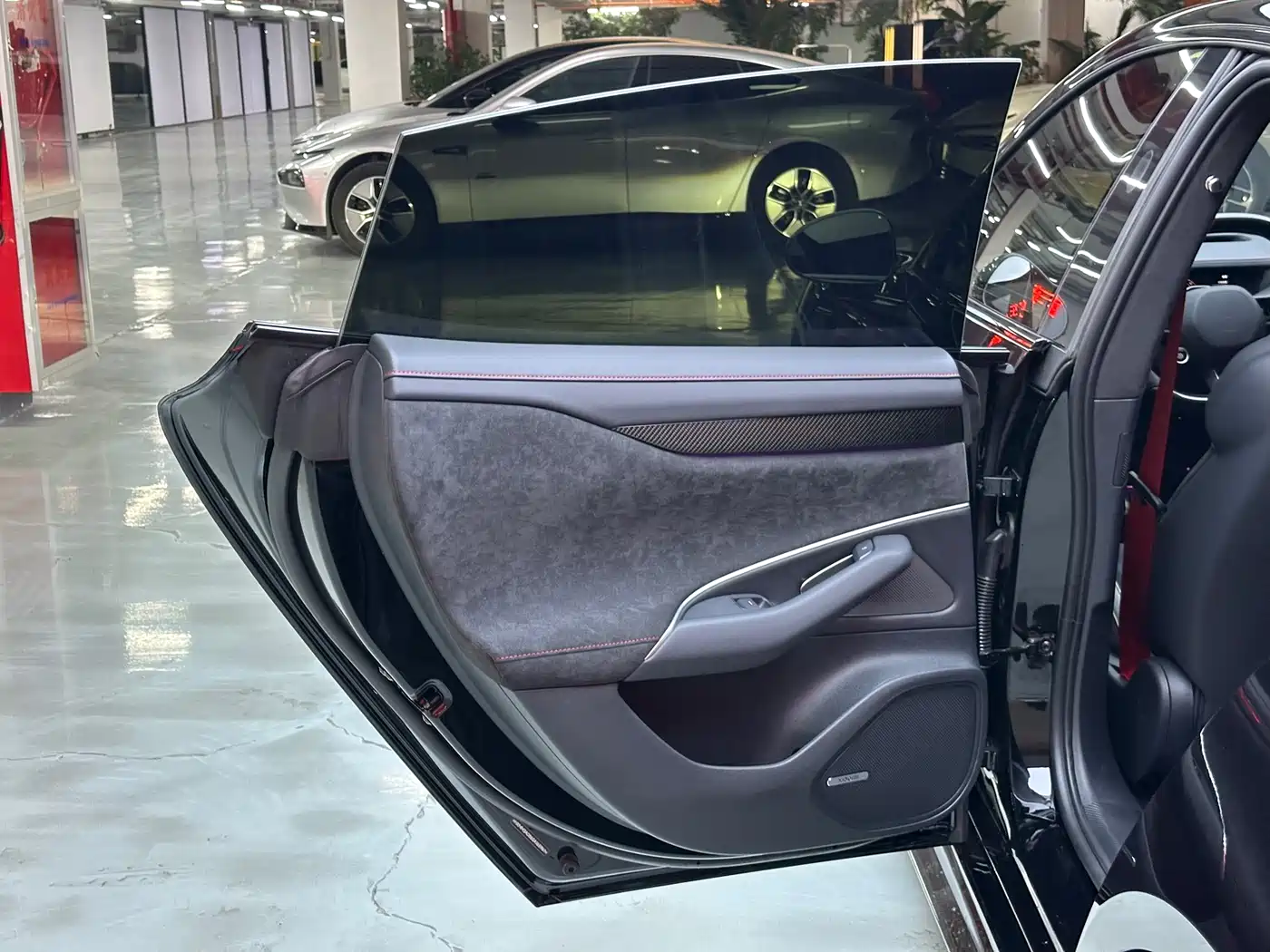 XIAOMI CAR XIAOMI SU7 ULTRA