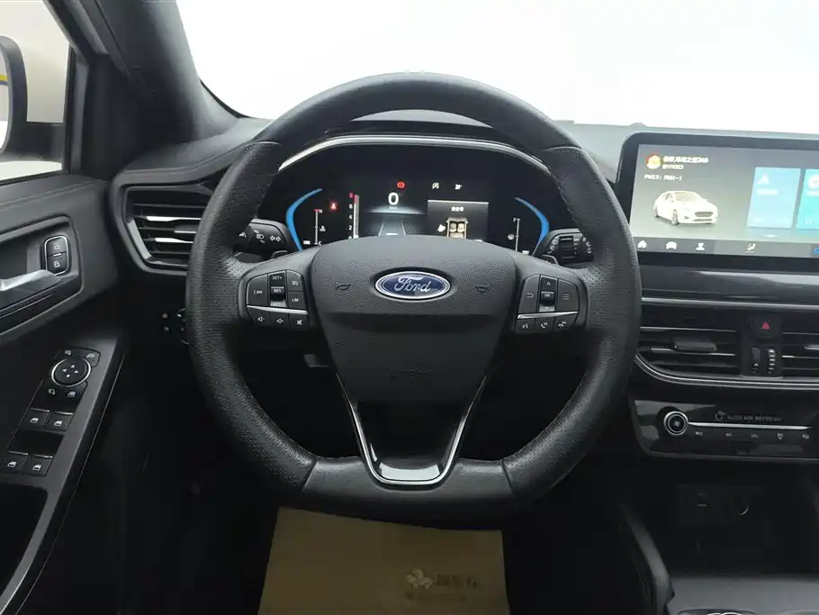 FORD FOX