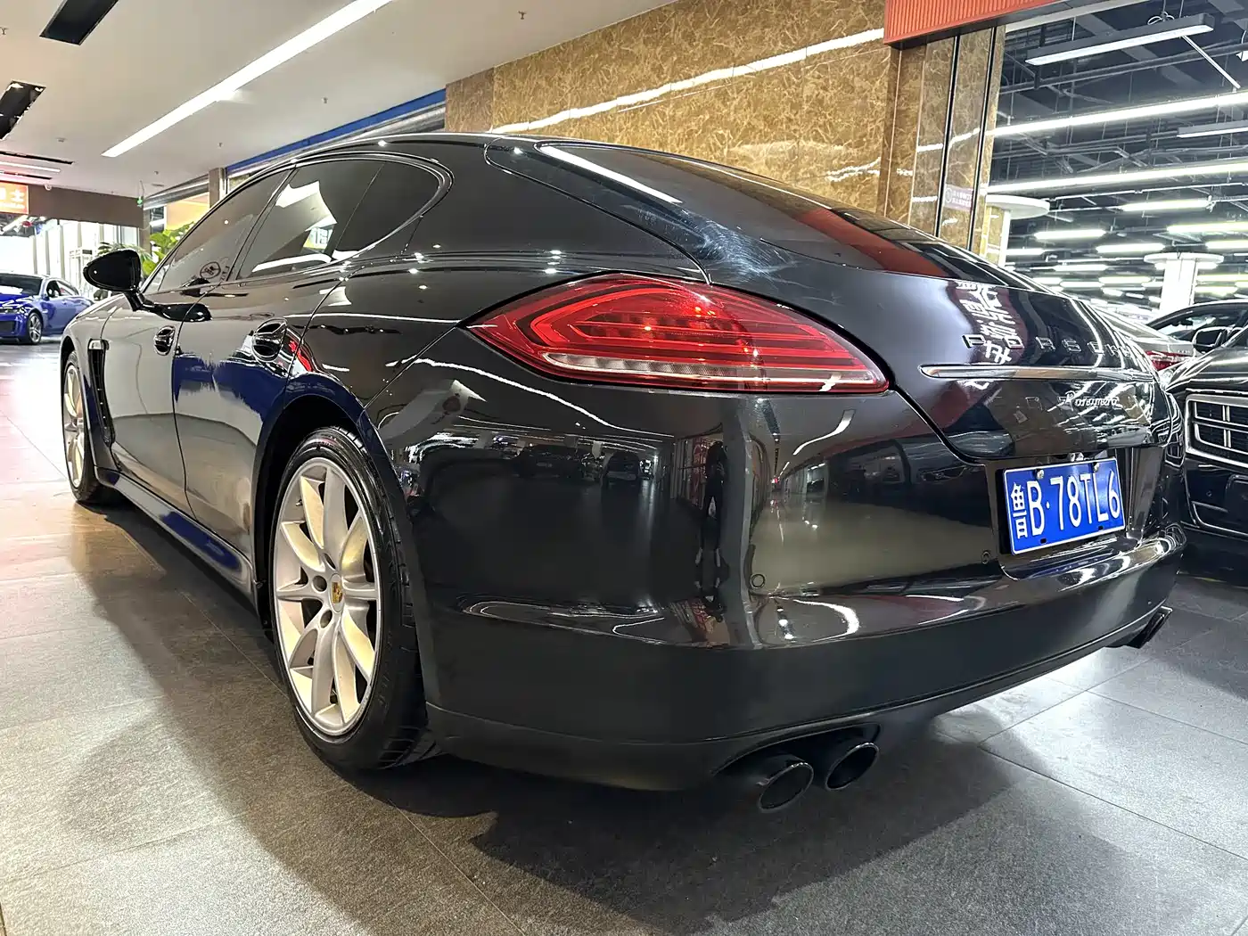 Porsche Panamera 2010 2010 Panamera 3.6L