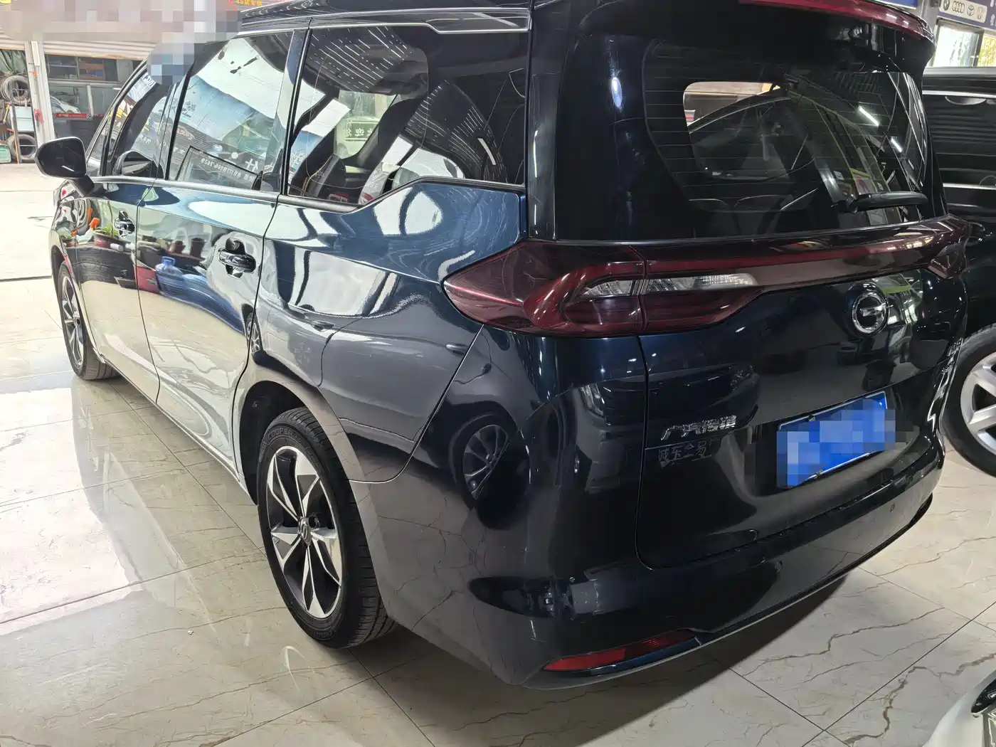 GAC Trumpchi Trumpchi M6 2021 270T DCT Luxury Edition (7-Seater) фото 4