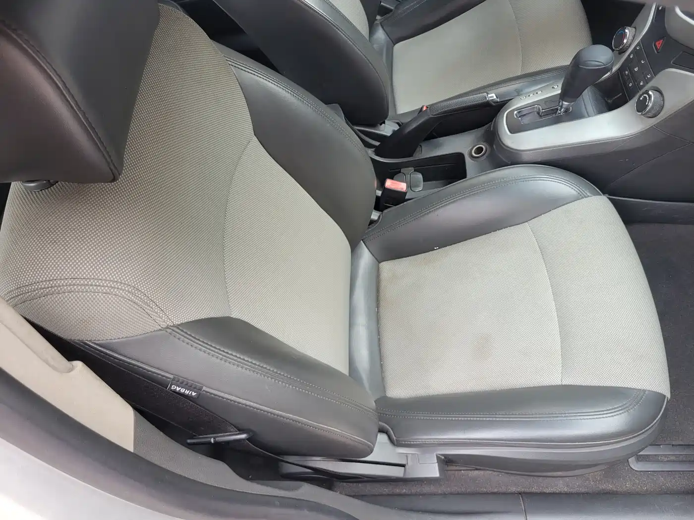 Chevrolet Cruze 2013 Model 1.8L SE AT фото 14