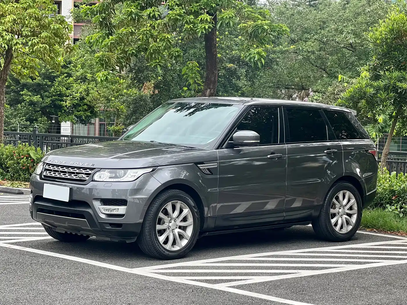 Land Rover Range Rover Sport 2016 Model 3.0 SC V6 HSE