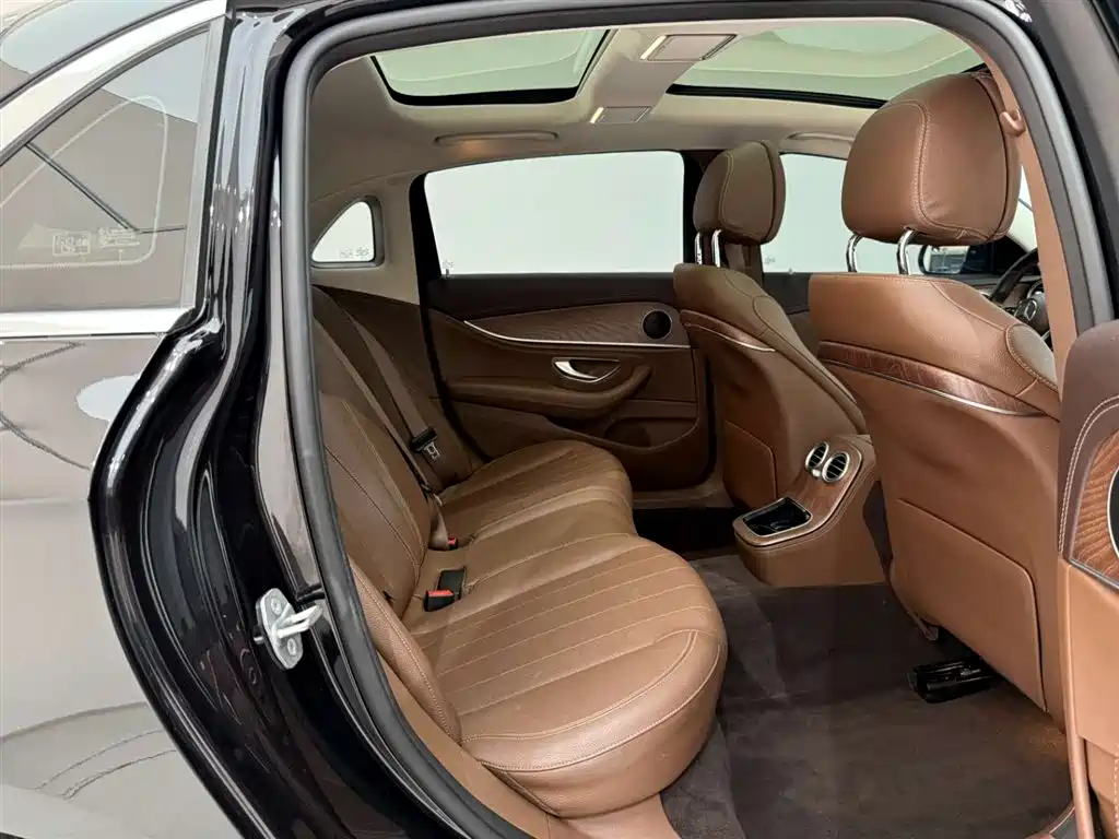 Mercedes-Benz E-Class 2023 Facelift E 300 L Fashion фото 20
