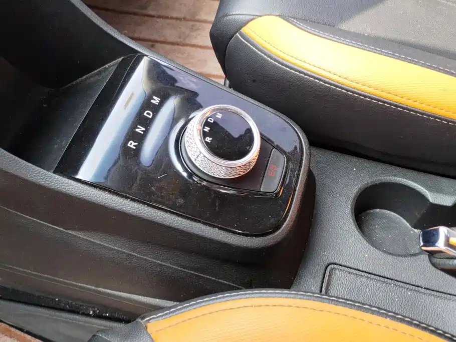 Photo 16 - Baojun 310