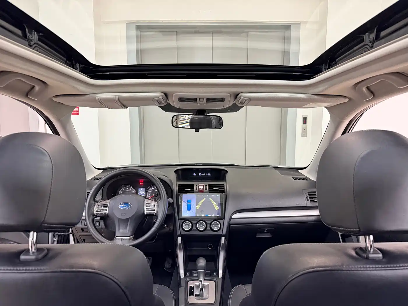 Subaru Forester 2013 2.0i Automatic Luxury Navigation Edition фото 9