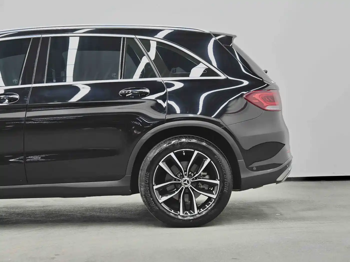 Mercedes-Benz GLC 2022 Model GLC 260 L 4MATIC Luxury Edition фото 27