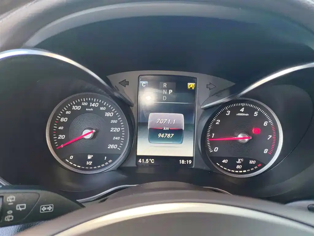 Mercedes-Benz GLC 2019 Model GLC 200 L 4MATIC фото 12