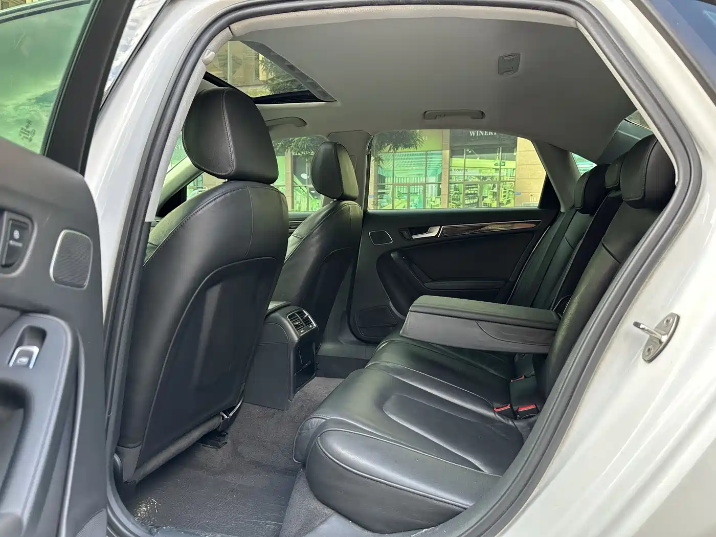 Audi A4L 2016 35 TFSI Automatic Comfort фото 10