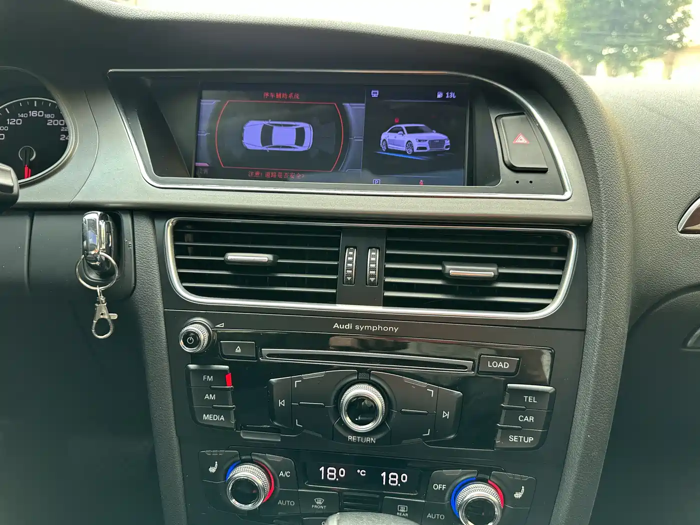Audi A4L 2016 35 TFSI Automatic Comfort фото 17