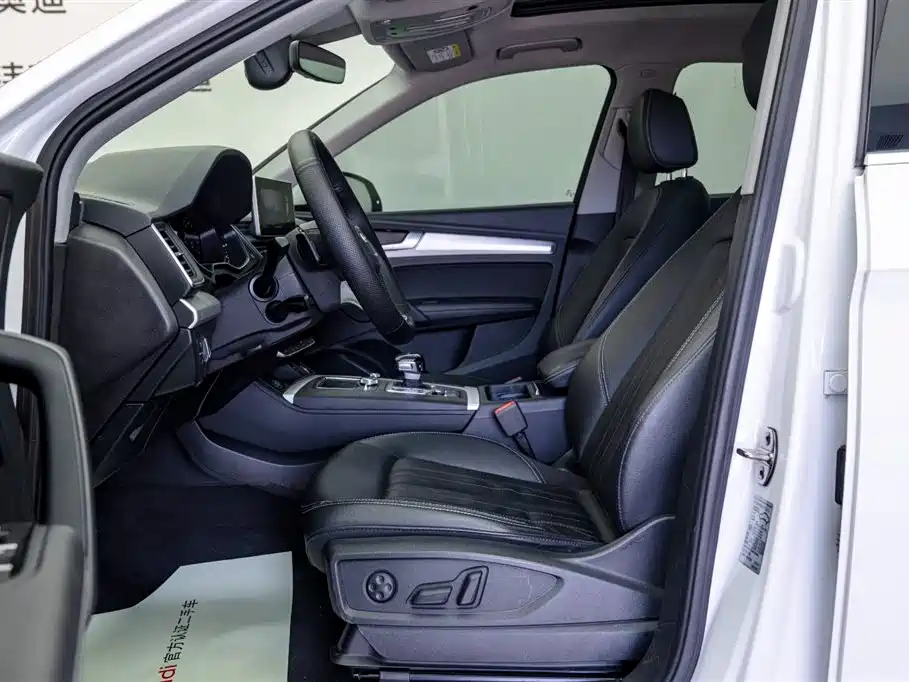 Audi Q5L 2020 Facelift 40 TFSI Honor Fashion фото 11