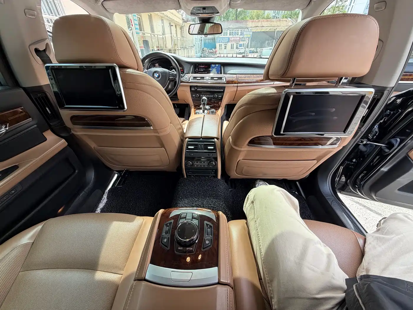 BMW 7 Series 2013 Model 760Li фото 11