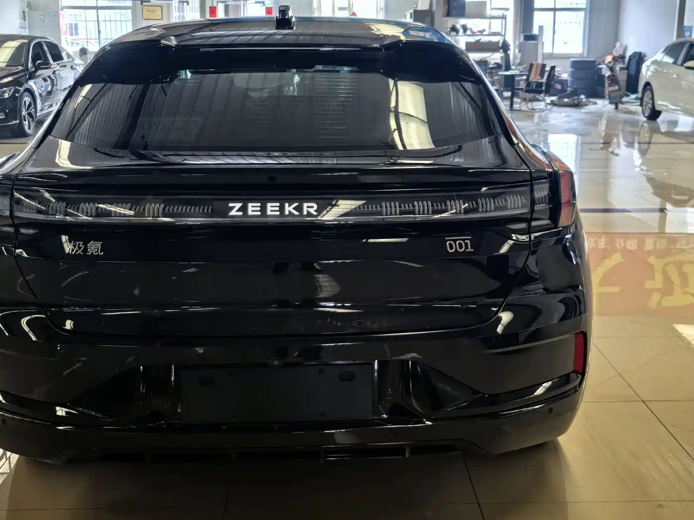 ZEEKR EXTREME KRYPTON 001