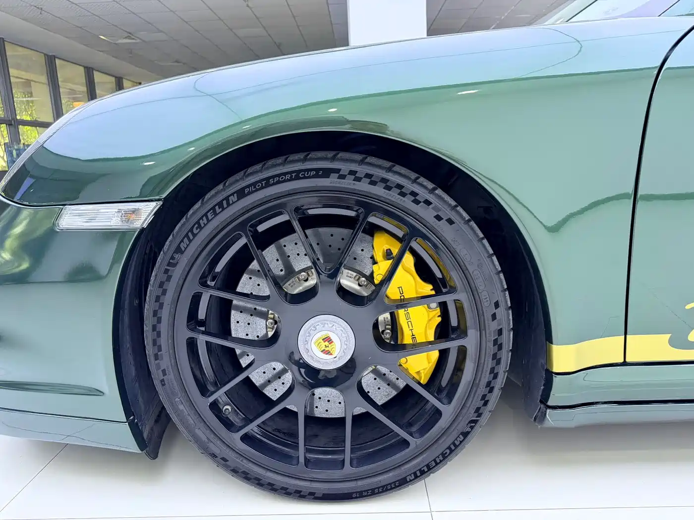 Porsche 911 2010 Turbo S 3.8T фото 5