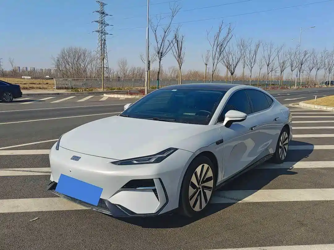 GEELY GALAXY GALAXY E8