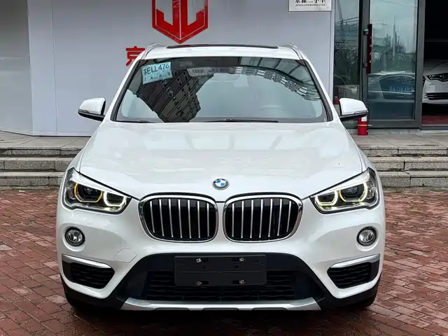 BMW X1 2018 sDrive18Li Premium Model — фото 2