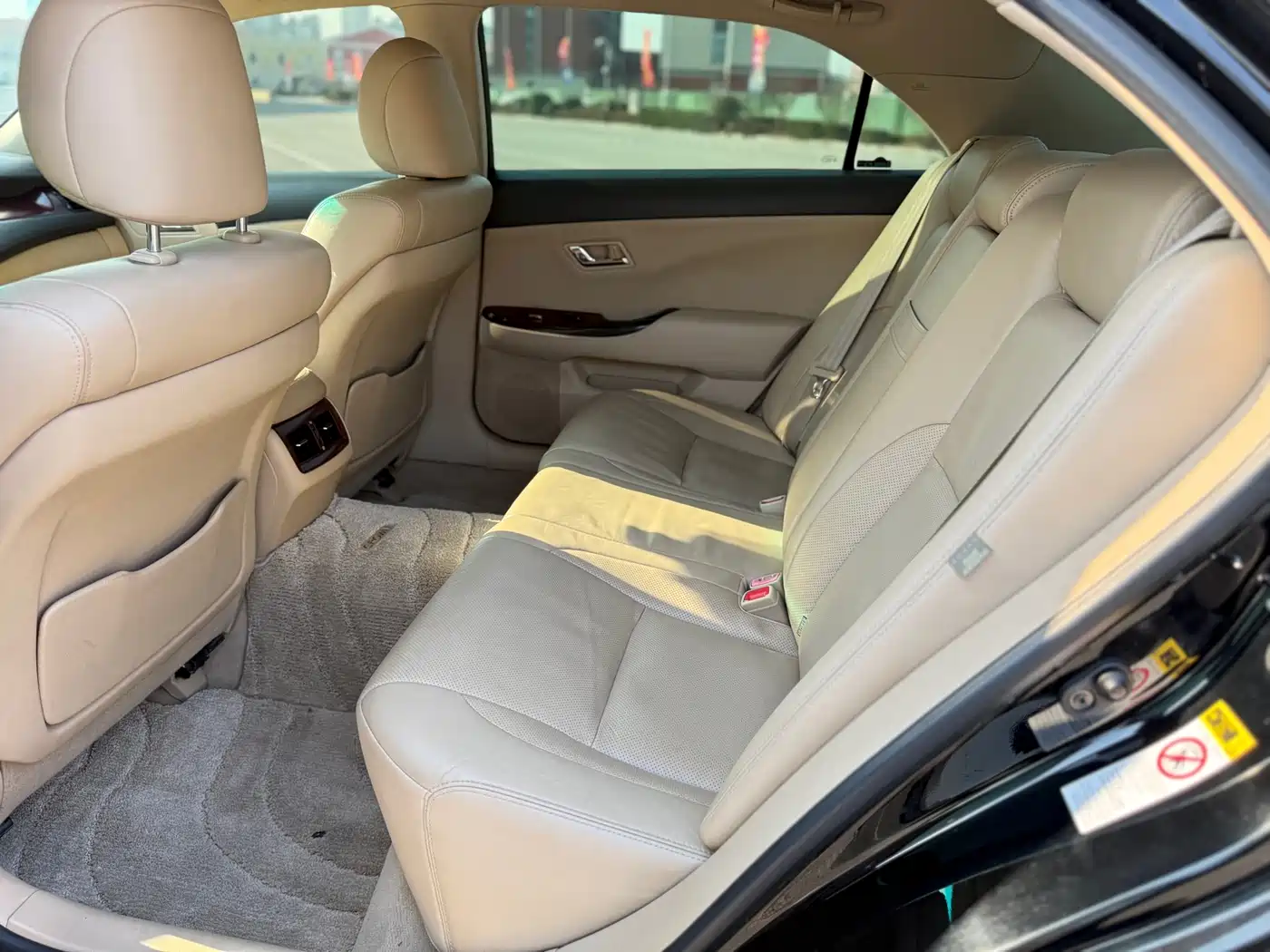 Toyota Crown 2010 2.5L Royal Leather Navigation Edition фото 5