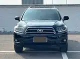 Photo 3 - Toyota Highlander