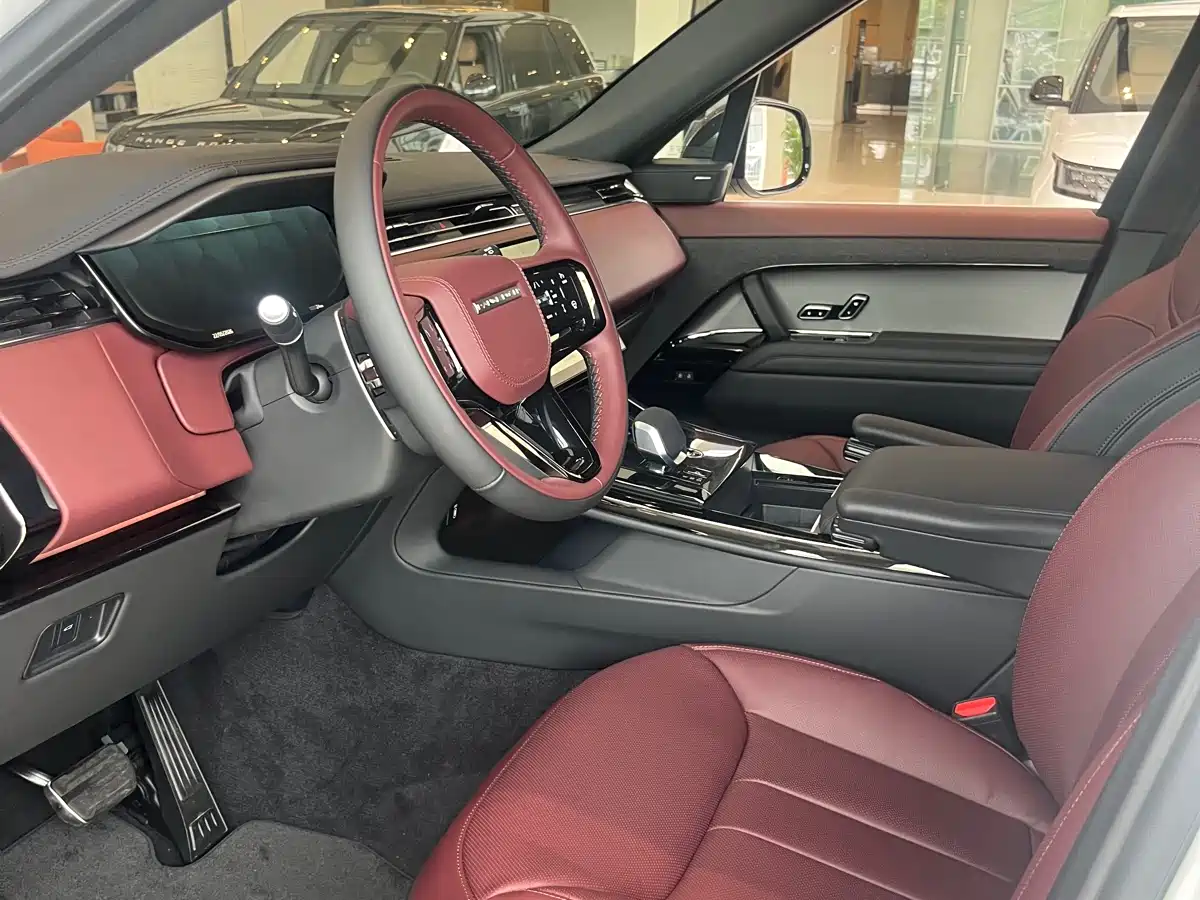 Land Rover Range Rover Sport фото 4