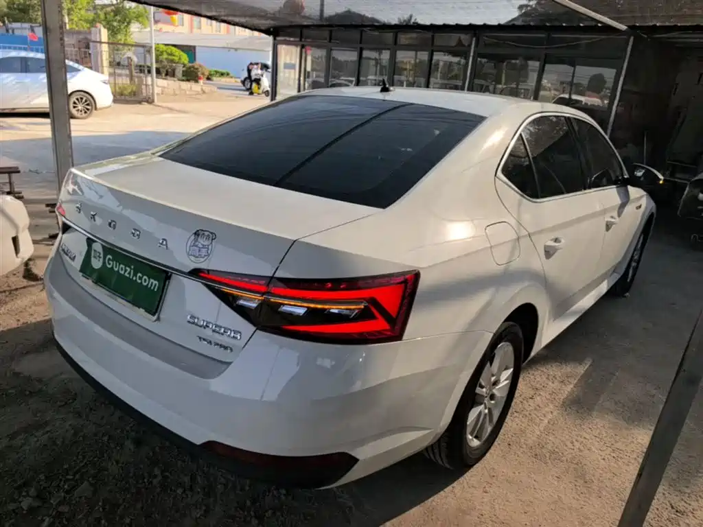 SKODA SPEED PIE