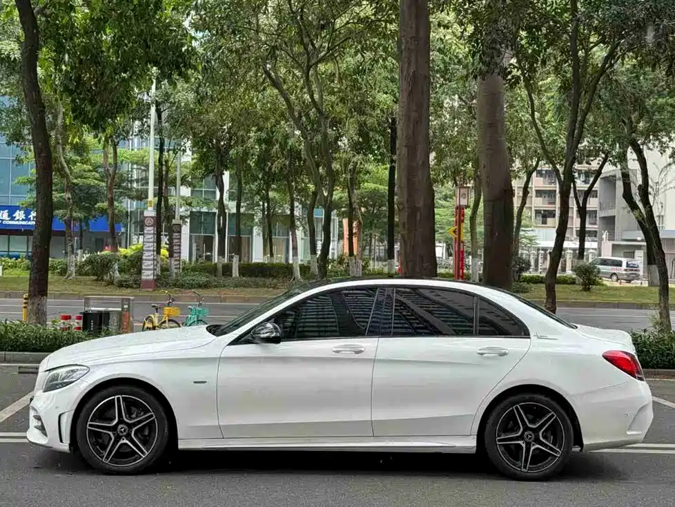 Mercedes-Benz C-Class 2021 C 260 L Sport Starry Exclusive Edition фото 2