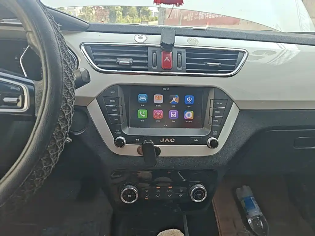 JAC Motors Refine S2 2016 2015 1.5L CVT Luxury Smart