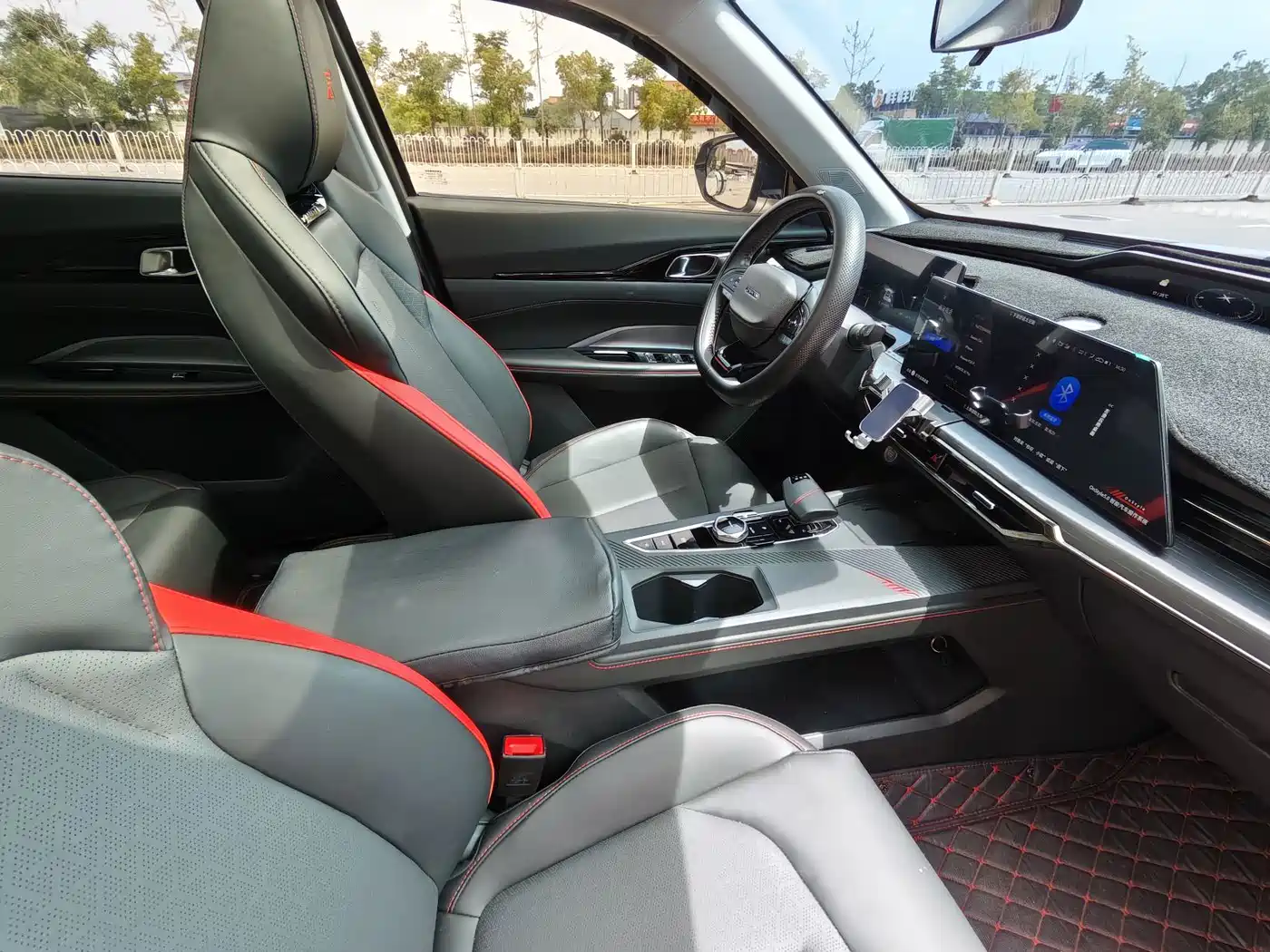 Changan Oshan Z6 2022 2022 Blue Whale 1.5T DCT Intelligent Leader
