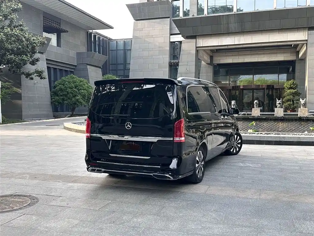Photo 7 - Mercedes-Benz Vito