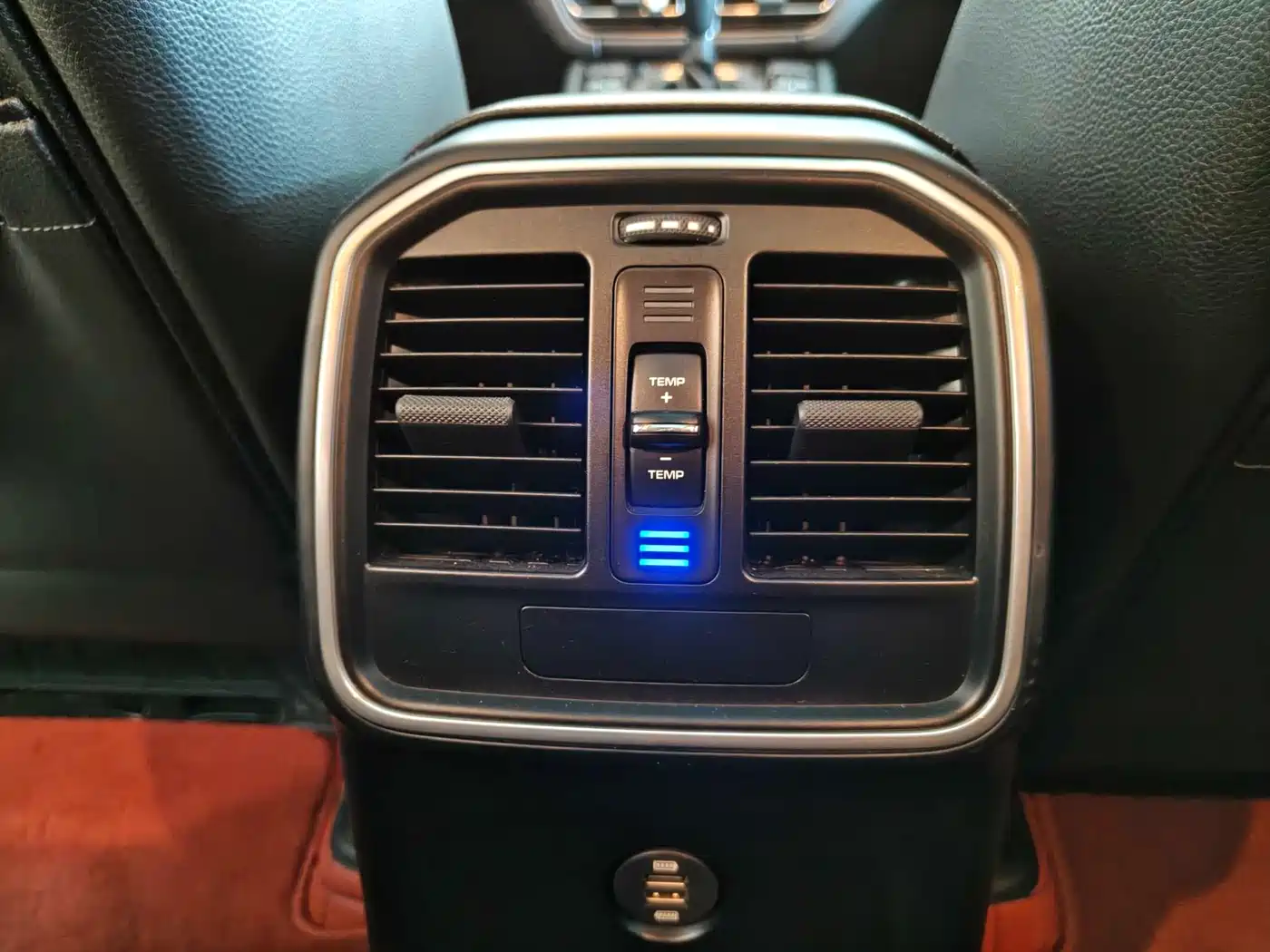 Porsche Macan 2018 Macan 2.0T фото 15