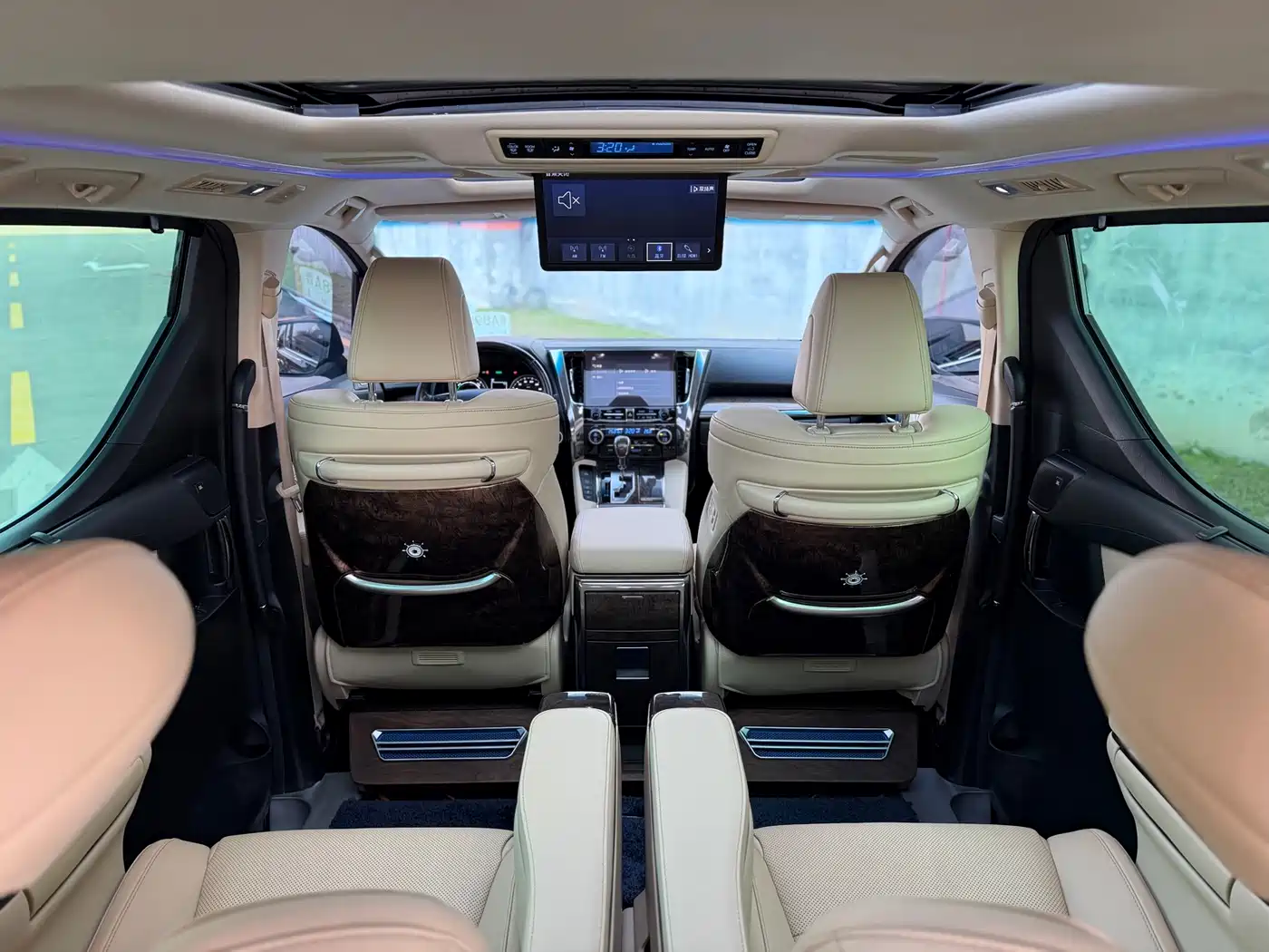 Toyota Vellfire 2021 Crown Hybrid 2.5L HV Supreme Edition фото 9