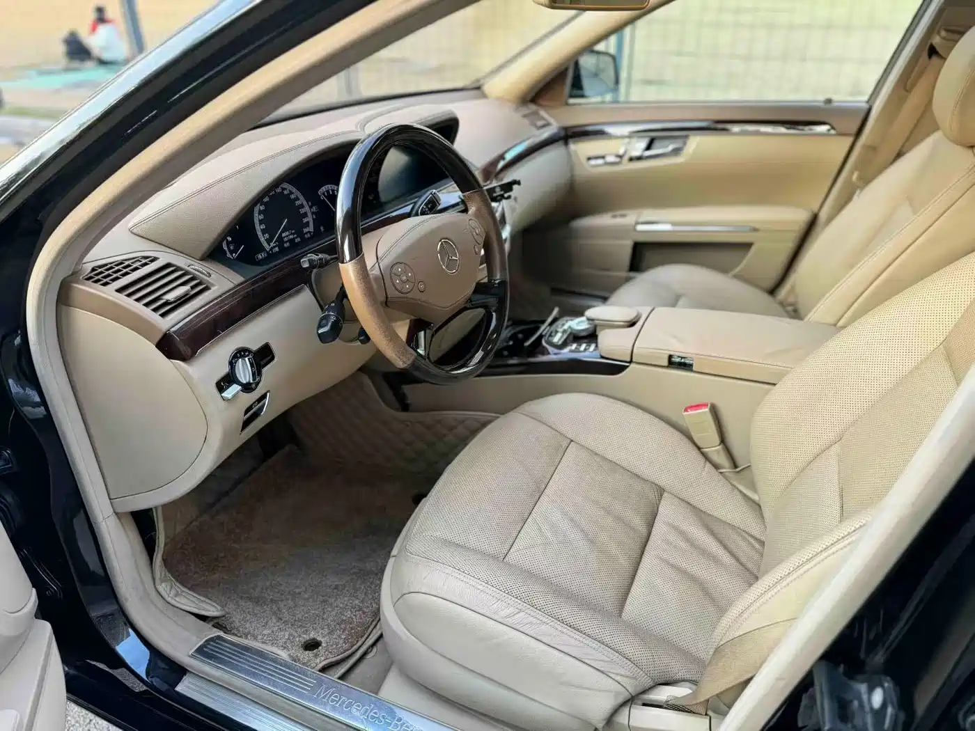Mercedes-Benz S-Class 2010 S 350 L 4MATIC фото 4