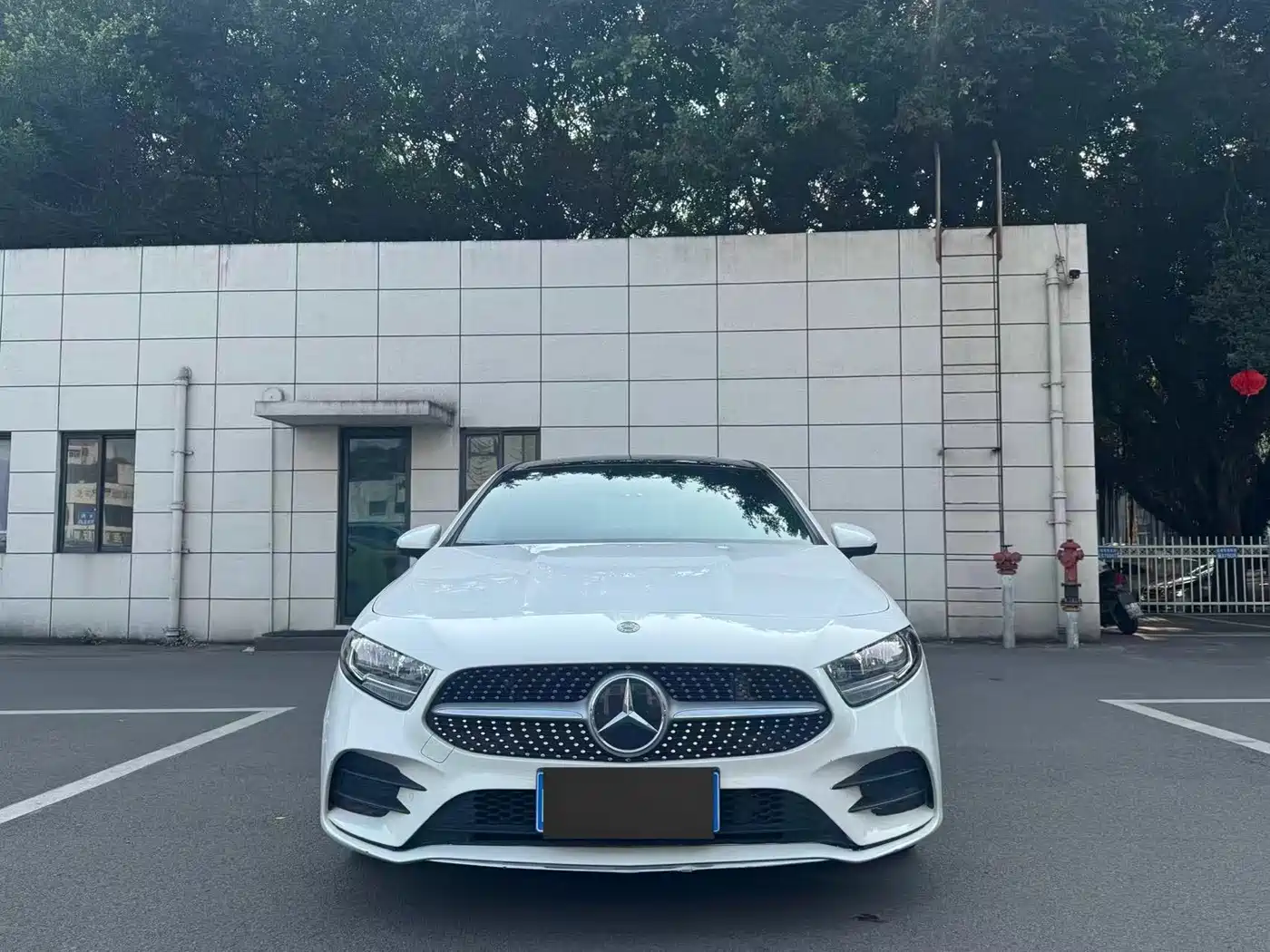 Mercedes-Benz A-Class 2019 A 180 L Sport Sedan фото 2
