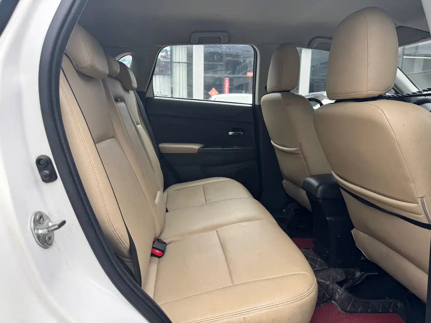 Mitsubishi ASX 2015 2013 1.6L Manual 2WD Standard