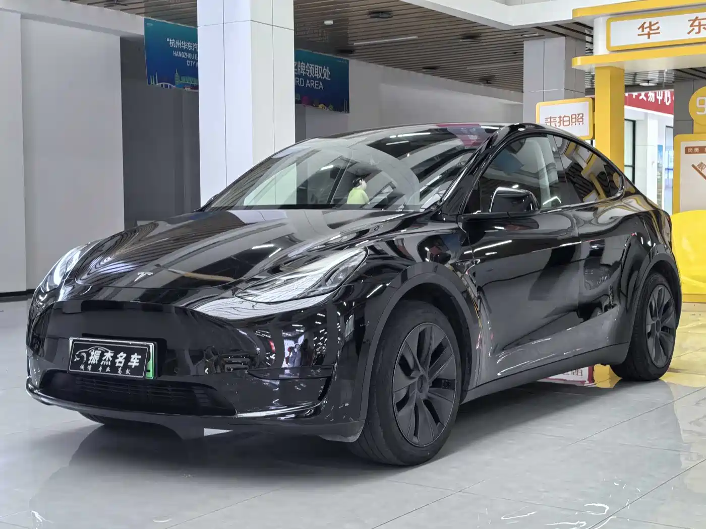 Tesla Model Y 2023 Rear-Wheel Drive Edition