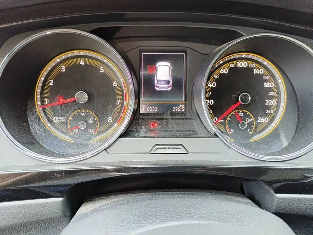 Photo 4 - Volkswagen Tiguan L