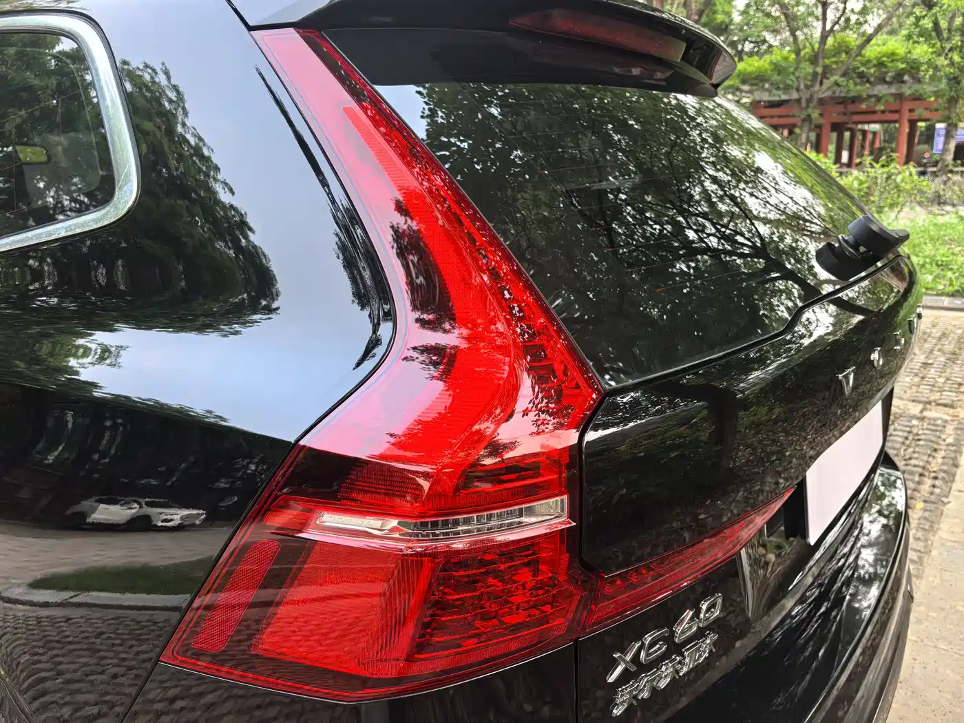 Фото 17 - Volvo XC60