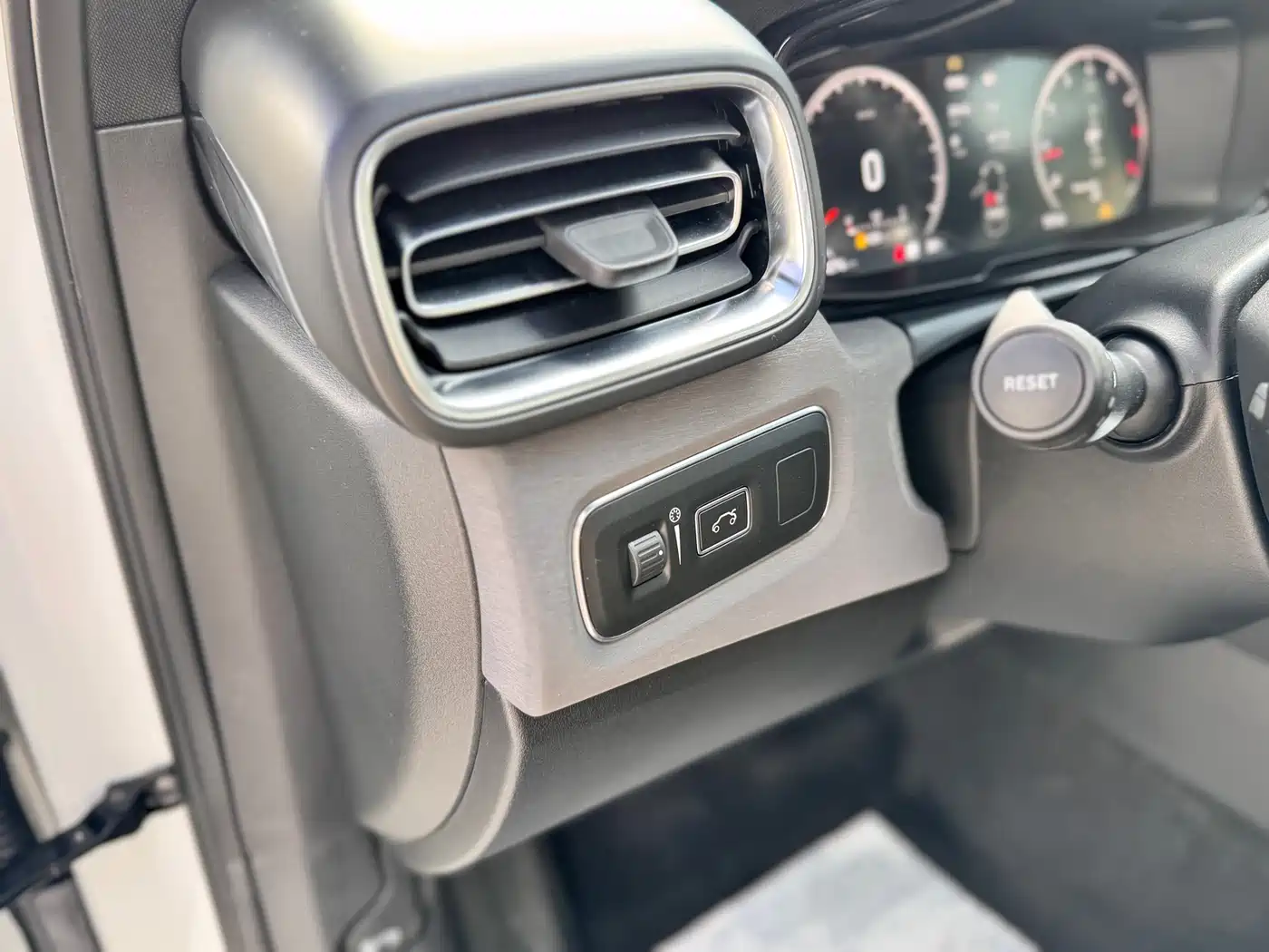 Lynk & Co 03 2019 2.0TD Auto Power Pro Version фото 11