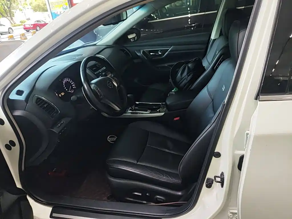 صورة 15 - Nissan Teana